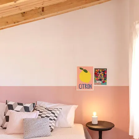 Дом отдыха House On The Close To Olympia *