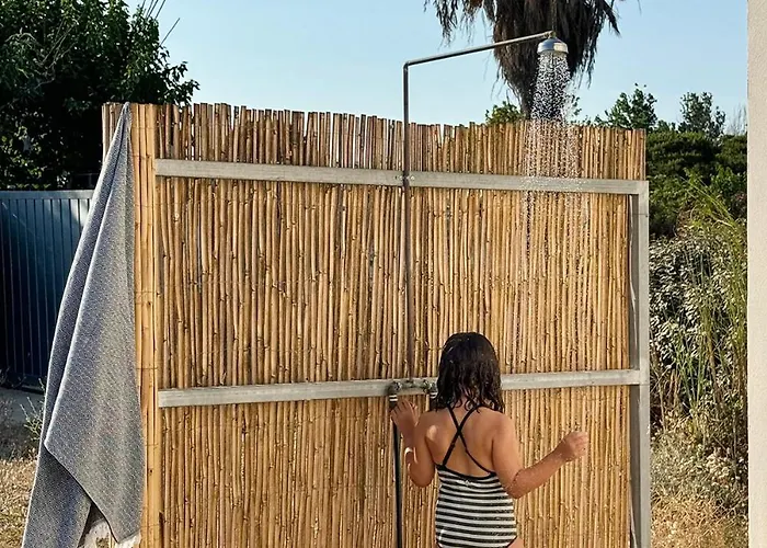 House On The Close To Olympia *