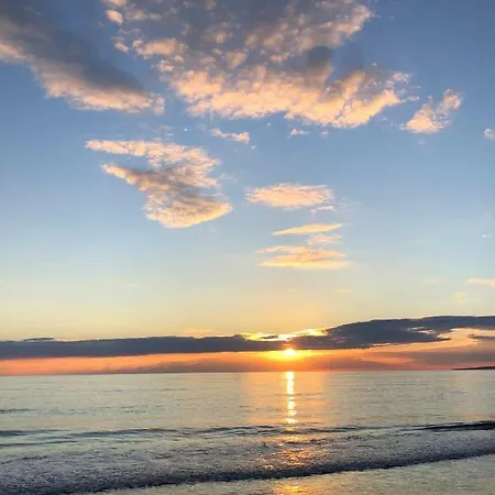 House On The Close To Olympia كاتاكولو