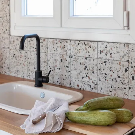 House On The Close To Olympia Holiday home *