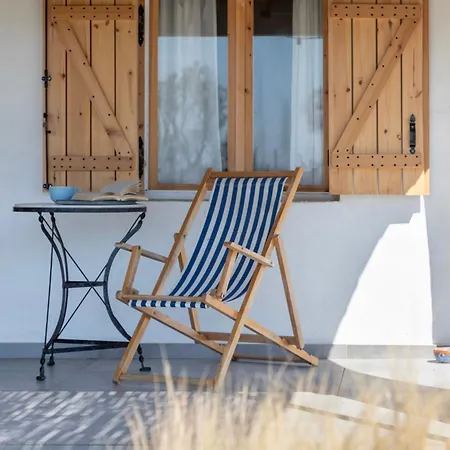 House On The Close To Olympia * Katakolo