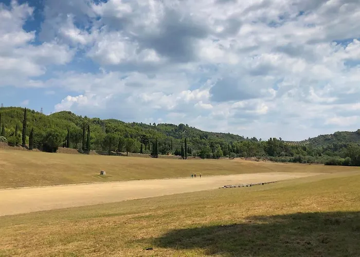 House On The Close To Olympia * Katakolo