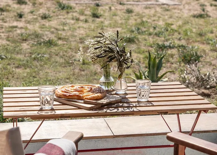 House On The Close To Olympia * Katakolo